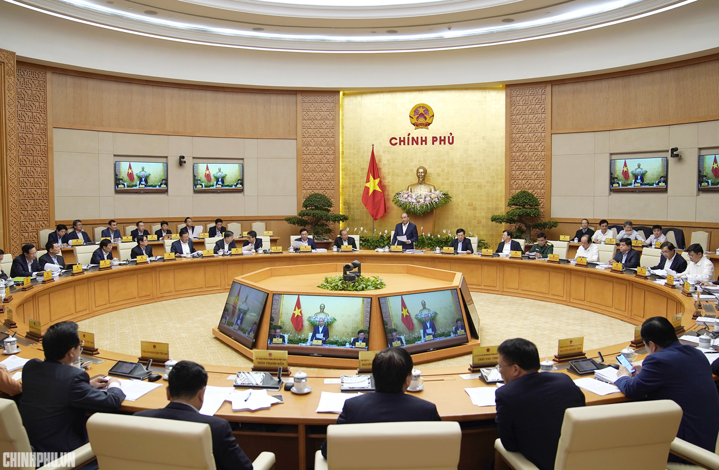 Quang cảnh phiên họp Chính phủ.