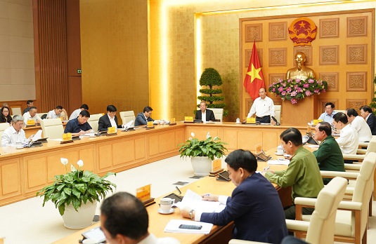 Thủ tướng Nguyễn Xuân Phúc chủ trì cuộc họp Thường trực Chính phủ về công tác phòng, chống dịch COVID-19.