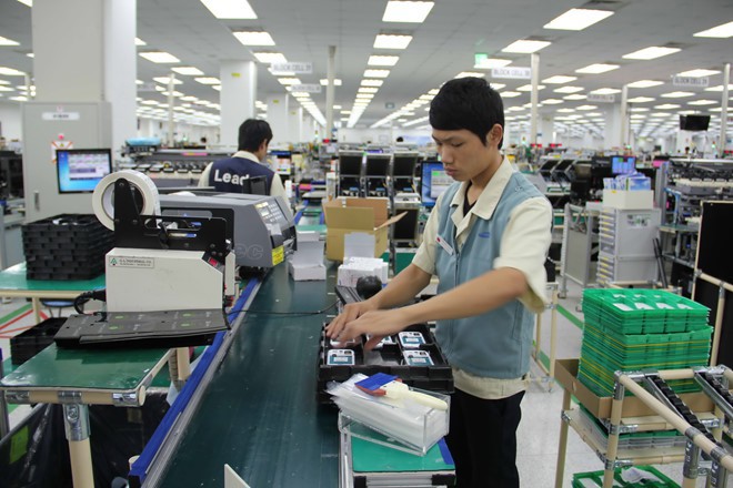 Việt Nam chi gần 14 tỉ USD nhập máy tính, hàng điện tử.