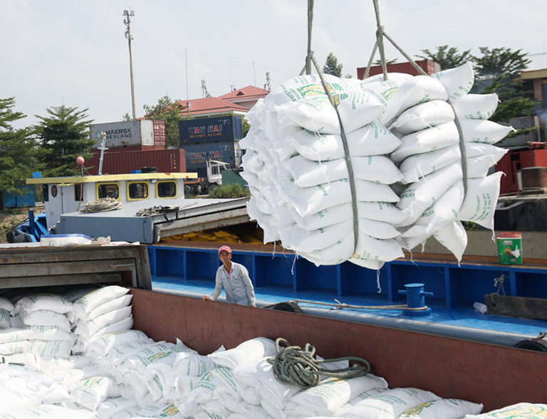 Bộ Công Thương báo cáo Thủ tướng phương án xuất khẩu gạo tháng 5.