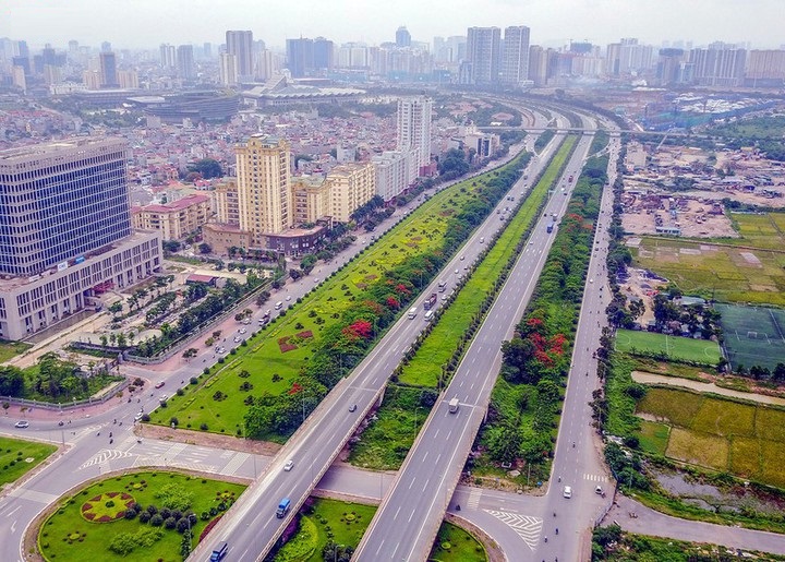 Thủ đô Hà Nội trong thời kỳ đẩy mạnh công nghiệp hóa, hiện đại hóa.