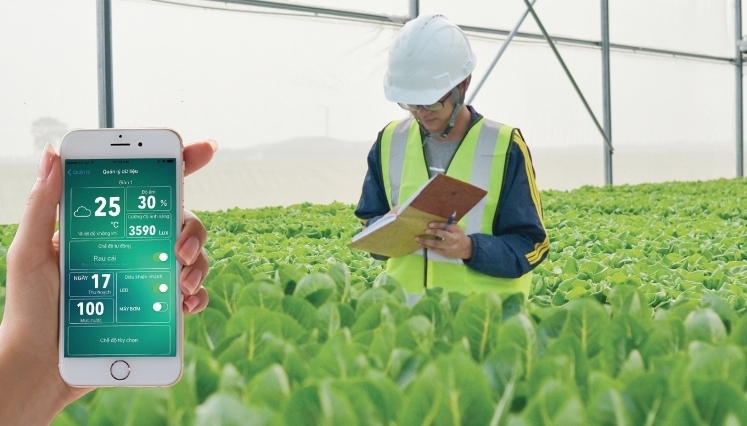 Ứng dụng công nghệ cao thúc đẩy ngành nông nghiệp phát triển vượt bậc.