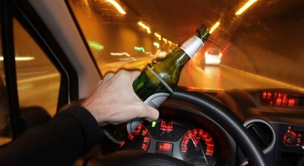 Quốc hội thông qua quy định đã uống rượu bia thì không lái xe.