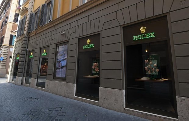 Một cửa hàng tại Rome, Italy, đóng cửa ngày 12/3/2020, trong bối cảnh dịch COVID-19 lan rộng.