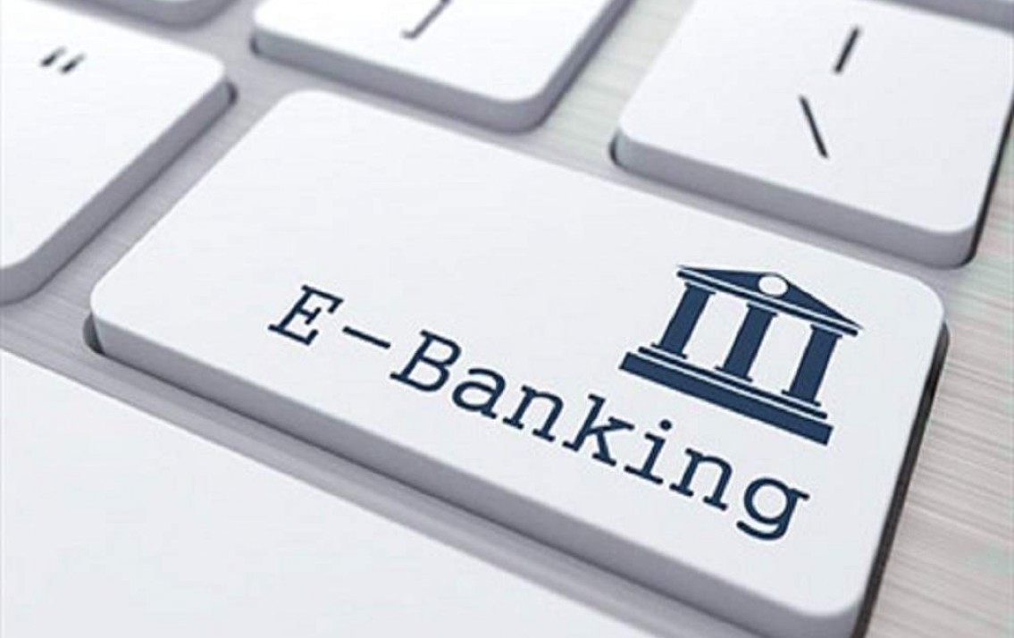 Ngân hàng thương mại Việt Nam cần phát triển hơn nữa lĩnh vực ngân hàng điện tử.