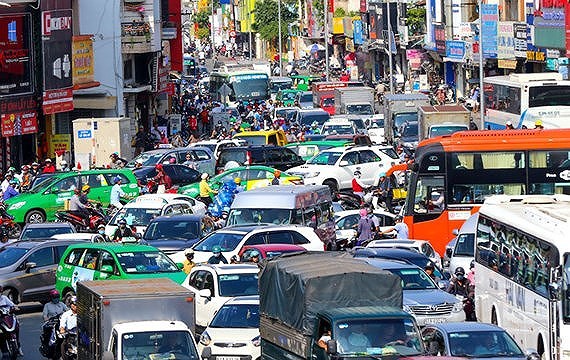 TP. Hồ Chí Minh sẽ thu phí ô tô lưu thông vào trung tâm thành phố để hạn chế ùn tắc giao thông.