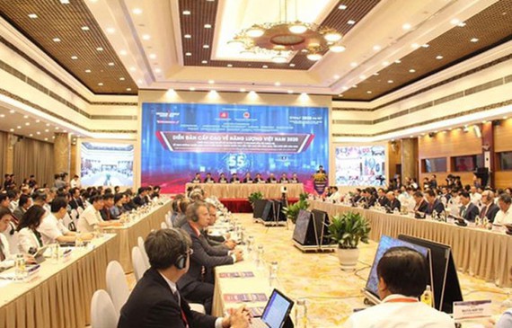 Diễn đàn cấp cao về năng lượng Việt Nam 2020 tổ chức sáng 22/7 tại Hà Nội.