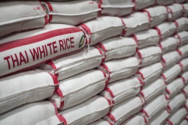 Sức mua trên toàn cầu giảm khiến gạo trắng Thái Lan “thất thế” trước các loại gạo của Việt Nam.