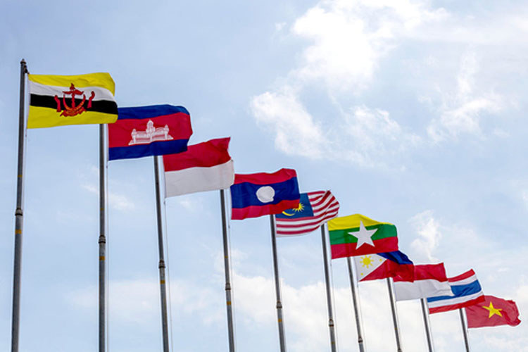 các Bộ trưởng Kinh tế ASEAN ghi nhận thương mại và đầu tư song phương giữa hai bên trong thời gian qua.