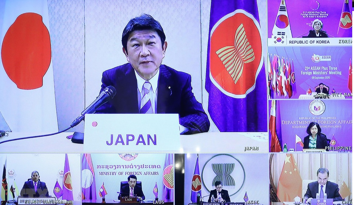 Bộ trưởng Bộ Ngoại giao Nhật Bản Toshimitsu Motegi phát biểu trực tuyến tại Hội nghị Bộ trưởng Ngoại giao ASEAN+3 lần thứ 21. (Ảnh: Lâm Khánh/TTXVN)