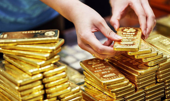 Không niêm yết công khai giá mua, giá bán vàng miếng sẽ bị phạt tiền.