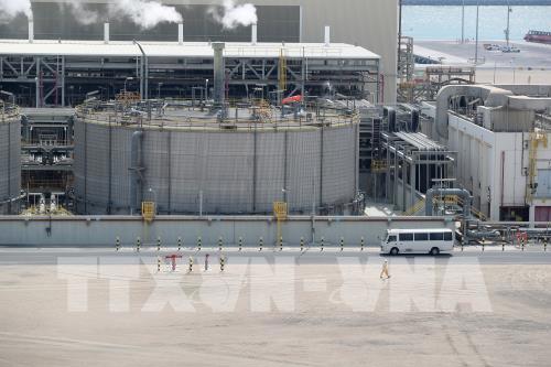Trong ảnh (tư liệu): Toàn cảnh thành phố công nghiệp Ras Laffan, nơi đặt các cơ sở sản xuất khí đốt tự nhiên hóa lỏng (LNG) của Qatar, cách thủ đô Doha khoảng 80km về phía bắc tháng 2/2017. Ảnh: AFP/ TTXVN