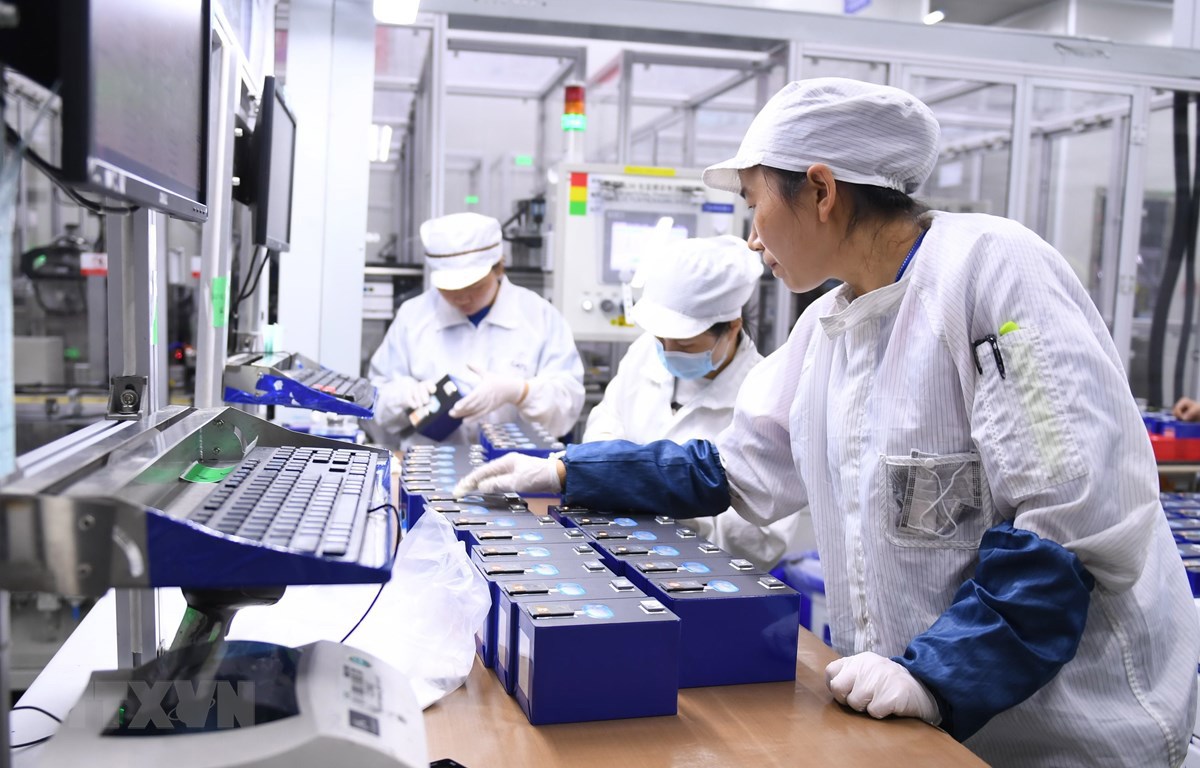 Công nhân làm việc tại nhà máy ở Ninh Đức, tỉnh Phúc Kiến, đông nam Trung Quốc, ngày 11/9/2019.