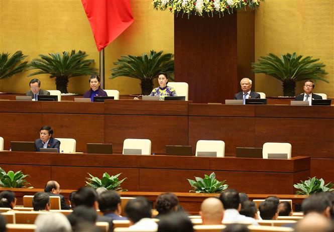 Chủ tịch Quốc hội Nguyễn Thị Ki Ngân điều hành phiên thảo luận tại Quốc hội.
