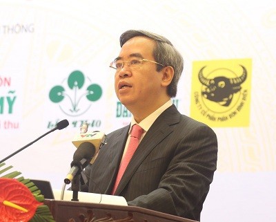 Ông Nguyễn Văn Bình, Trưởng ban Kinh tế trung ương phát biểu tại diễn đàn