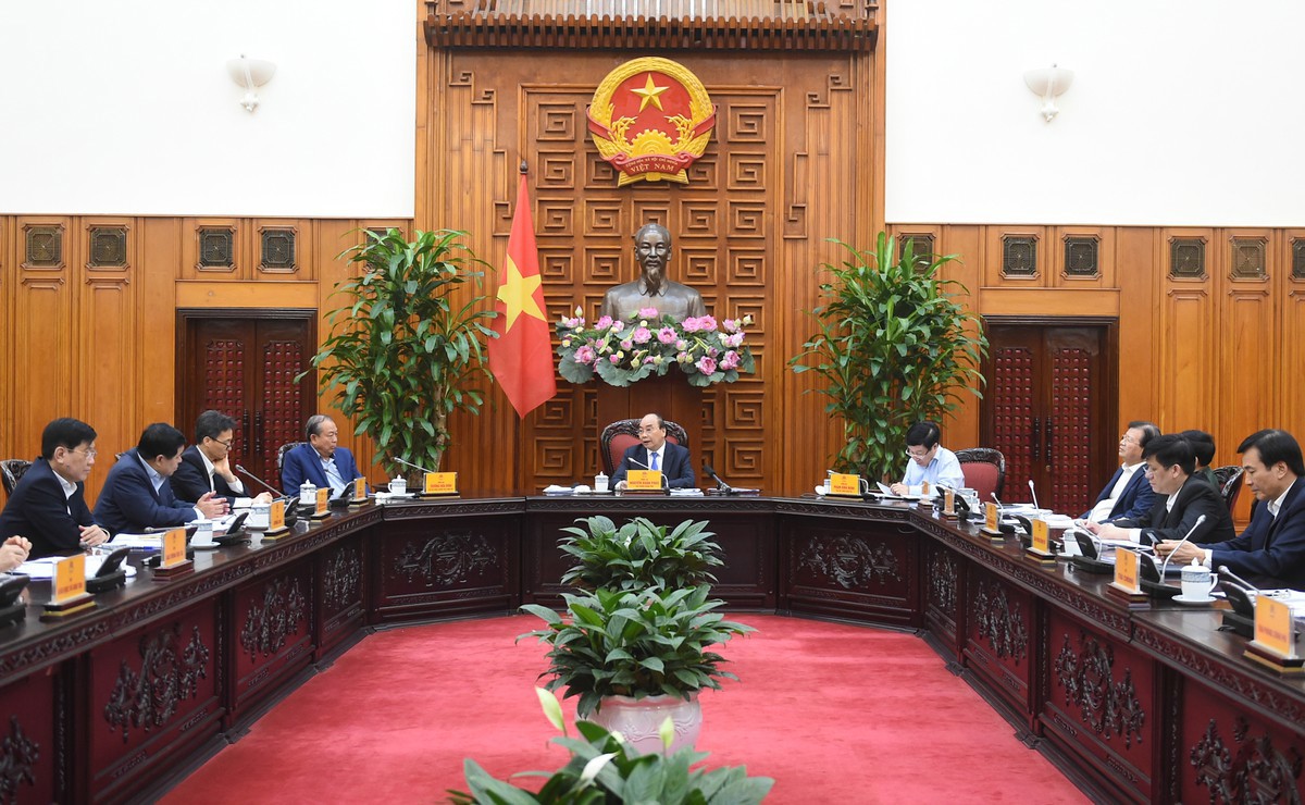 Thủ tướng Chính phủ Nguyễn Xuân Phúc chủ trì phiên họp. Nguồn: baochinhphu.vn