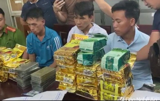 3 đối tượng từ Bắc Kạn vào Nghệ An vận chuyển hơn 30 kg ma túy. Nguồn: Báo Nghệ An