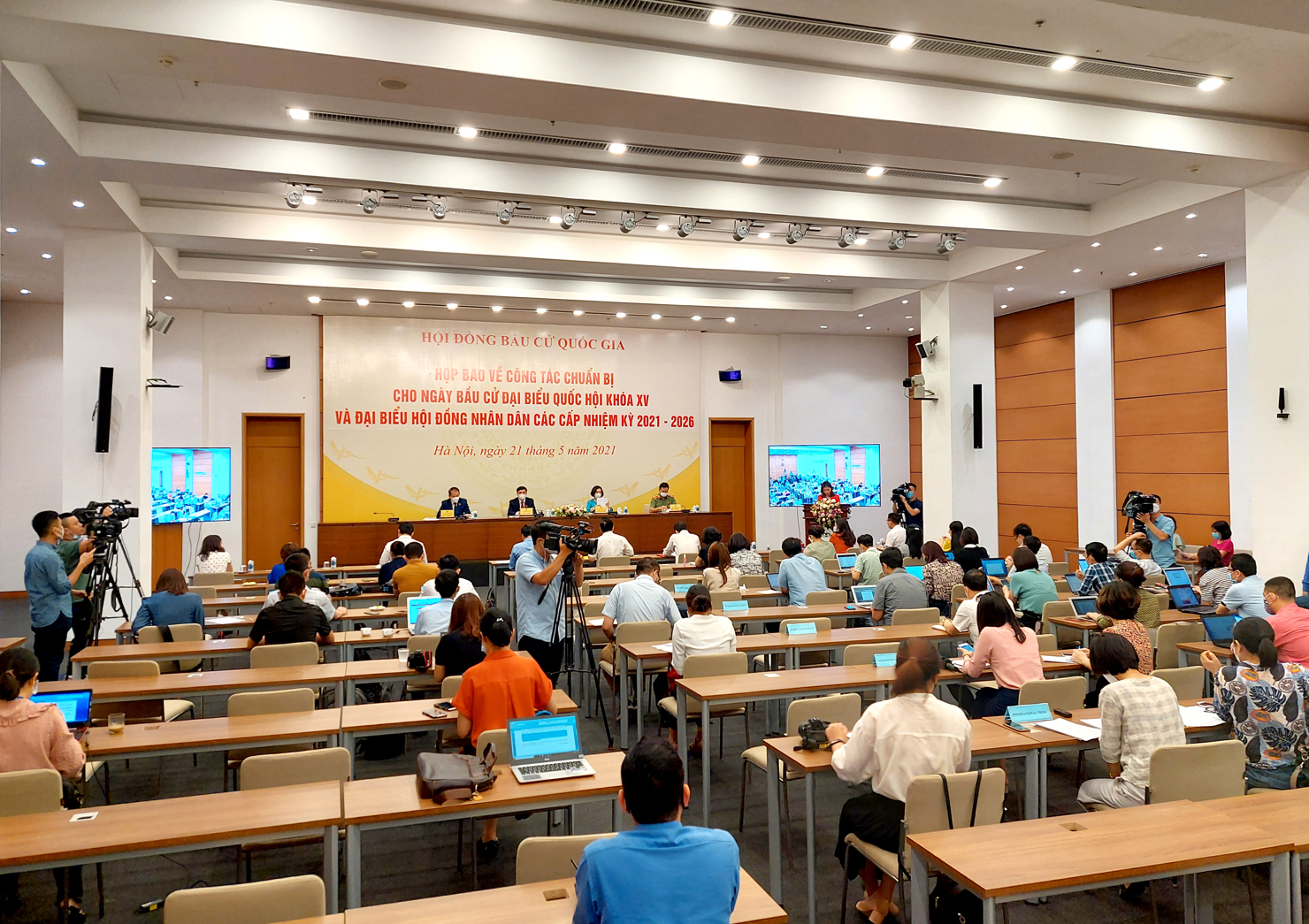 Chiều 21/5, Hội đồng Bầu cử Quốc gia tổ chức họp báo về công tác chuẩn bị cho nhân dân bầu cử Đại biểu Quốc hội khóa XV và đại biểu HĐND các cấp nhiệm kỳ 2021-2026.