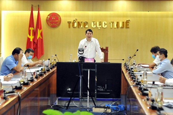 Tổng cục Trưởng Tổng cục Thuế Cao Anh Tuấn ph&aacute;t biểu chỉ đạo tại Hội nghị.