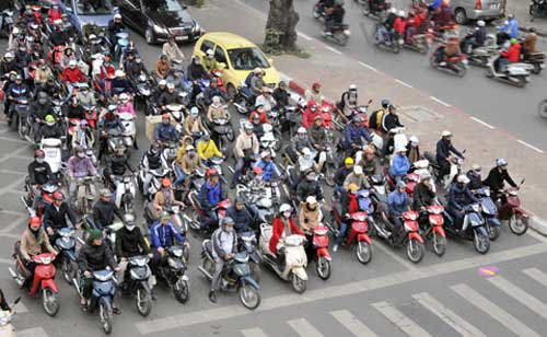 Trung bình mỗi ngày, người Việt tiêu thụ hơn 8.300 xe máy. Nguồn: Internet.