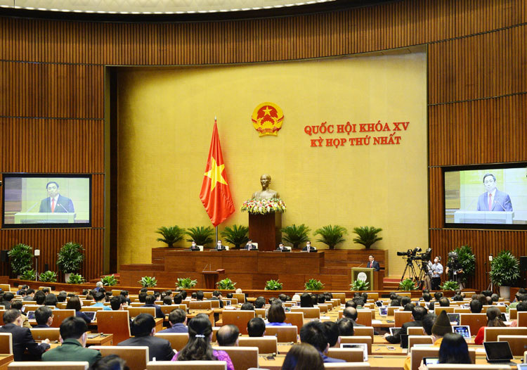 Thủ tướng Chính phủ Phạm Minh Chính báo cáo trước Quốc hội về cơ cấu số lượng thành viên Chính phủ nhiệm kỳ 2021-2026