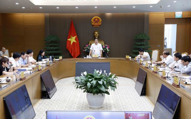 Phó Thủ tướng Lê Minh Khái chỉ đạo cuộc họp giữa Tổ công tác số 2 của Thủ tướng Chính phủ với 12 bộ, ngành, địa phương đôn đốc giải ngân vốn đầu tư công. Nguồn: chinhphu.vn