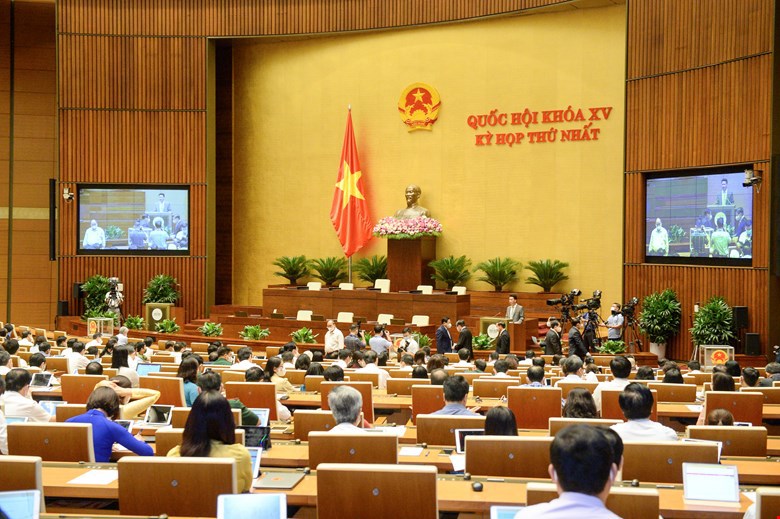 479/479 đại biểu tham gia biểu quyết tán thành, Quốc hội đã thông qua Nghị quyết về cơ cấu số lượng thành viên Chính phủ nhiệm kỳ 2021-2026.
