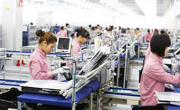 Việt Nam đang phải cạnh tranh gay gắt trong thu hút FDI với các nước trong khu vực.