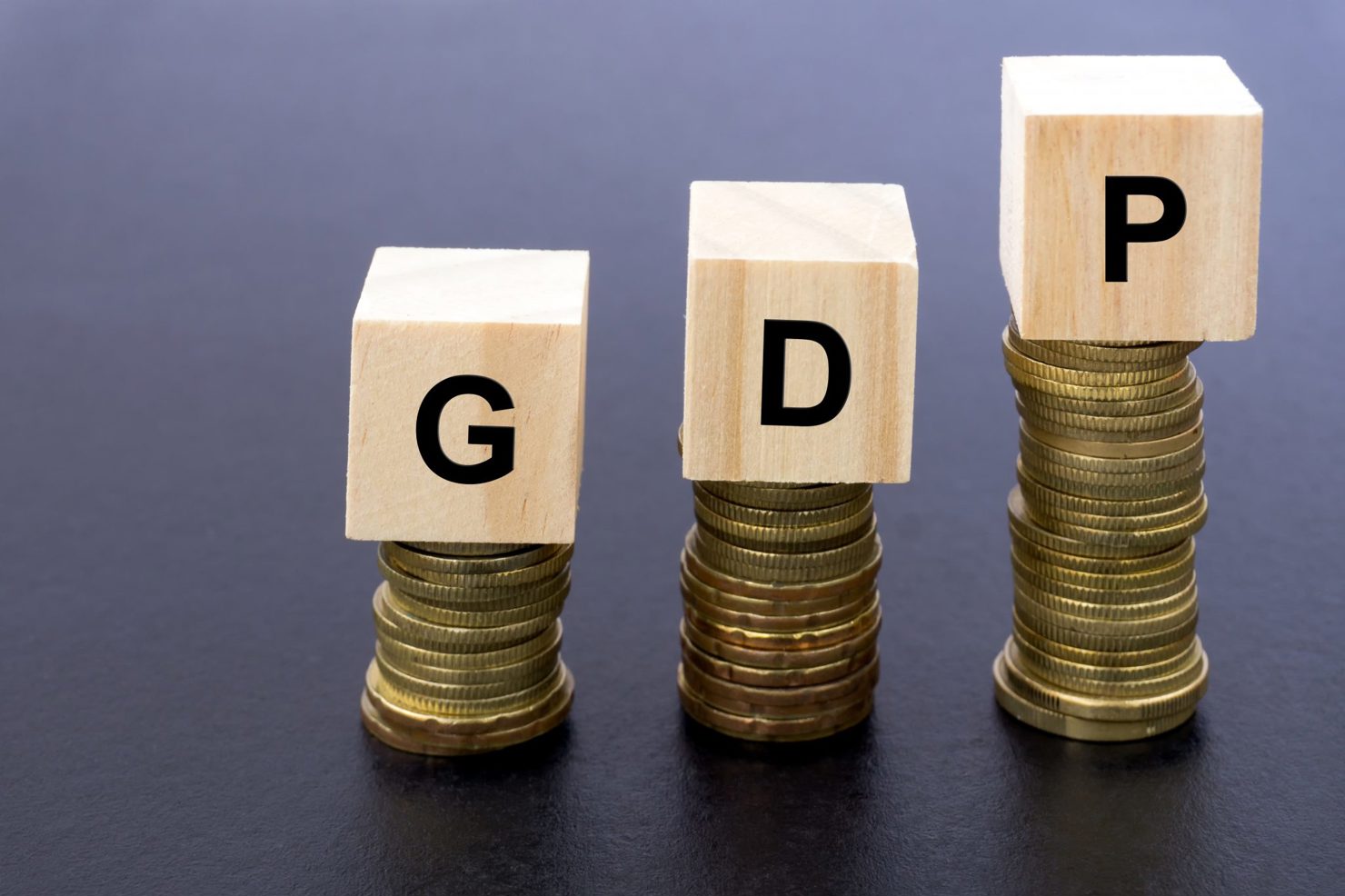 Tăng trưởng GDP quý III/2022 tăng 13,67% so với cùng kỳ năm 2021. 