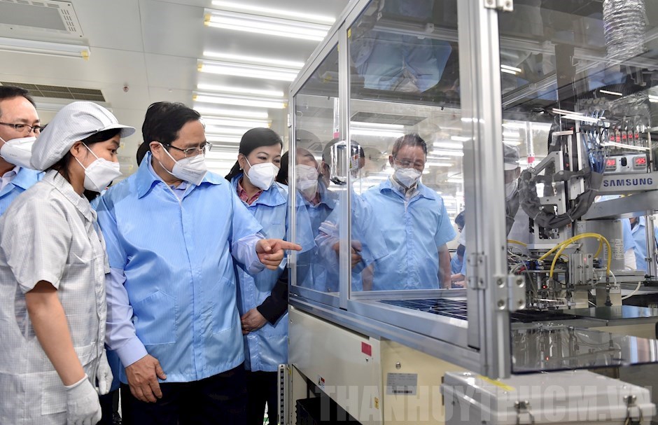 Thủ tướng Phạm Minh Chính thăm nhà máy sản xuất, lắp ráp điện thoại của Công ty TNHH Samsung Electronics Việt Nam Thái Nguyên. 