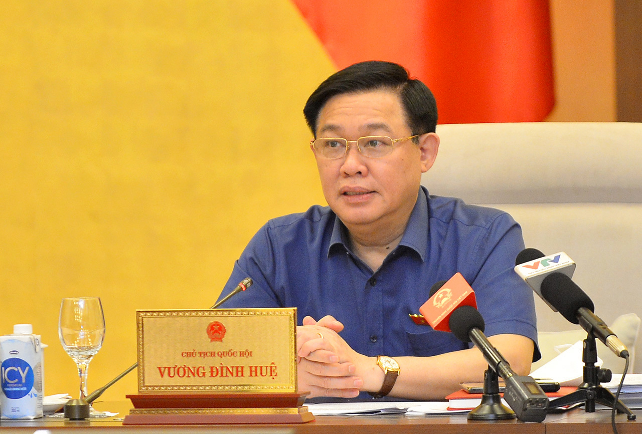  Chủ tịch Quốc hội Vương Đình Huệ phát biểu tại Phiên họp. Nguồn: quochoi.vn