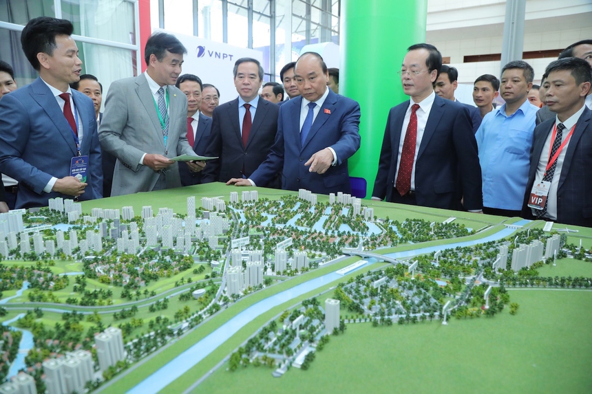 Thủ tướng Nguyễn Xuân Phúc cho rằng, phát triển đô thị thông minh là một kênh tăng trưởng quan trọng của quốc gia.