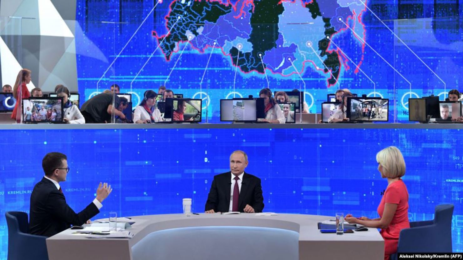 Tại Diễn đàn Russland Call 2019", Tổng thống Nga Vladimir Putin dự báo Liên minh Châu Âu (EU) sẽ tan rã. Ảnh: Alexey Nikolsky/Sputnik, via Reuters