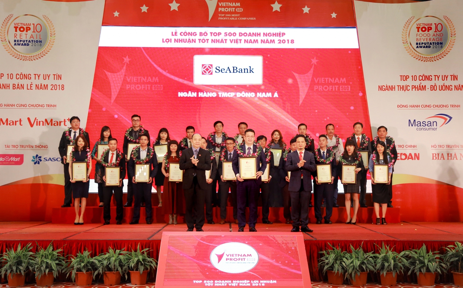 SeABank được vinh danh trong top 500 Doanh nghiệp lợi nhuận tốt nhất Việt Nam