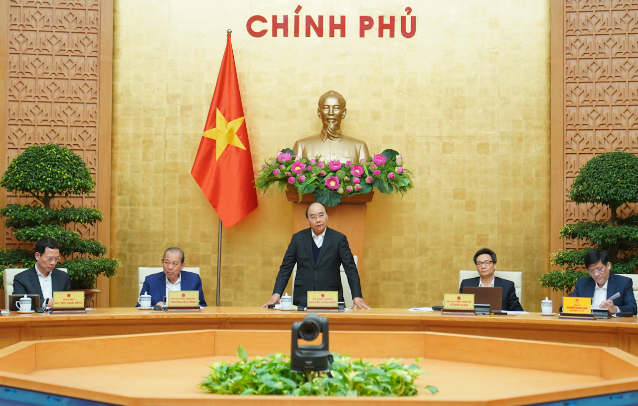 Thủ tướng Chính phủ Nguyễn Xuân Phúc chỉ đạo cuộc họp Ban chỉ đạo quốc gia về phòng chống Covid-19 về tình hình và các biện pháp phòng chống dịch bệnh.