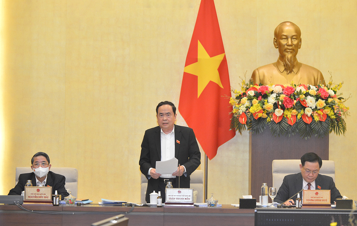 Phó Chủ tịch Thường trực Quốc hội Trần Thanh Mẫn điều hành Phiên họp. 