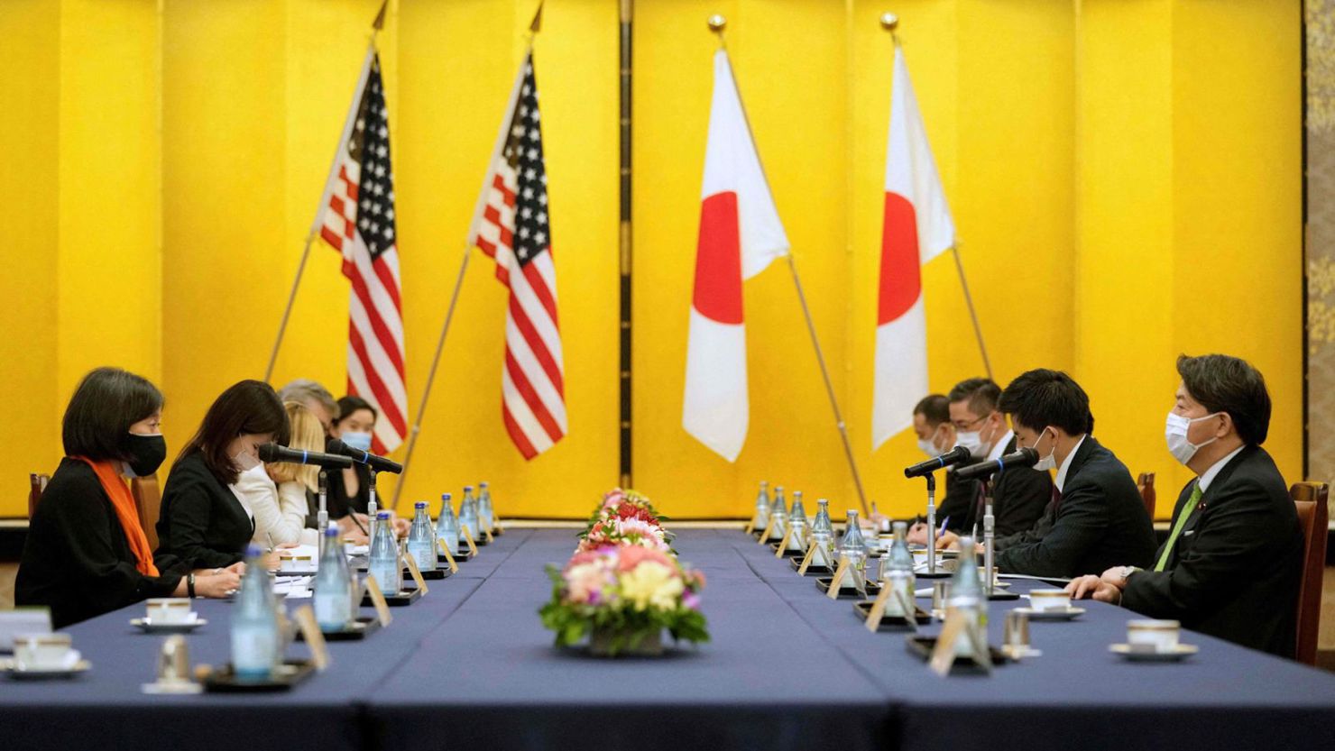 Đại diện Thương mại Mỹ nêu ý tưởng về khuôn khổ kinh tế mới giữa Mỹ và châu Á trong cuộc gặp Bộ trưởng Ngoại giao Nhật hôm 17/11/2021. Nguồn: Getty.