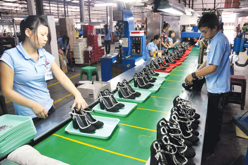 Quyết định áp thuế chống bán giá 10% giày mũ da xuất khẩu từ Việt Nam có hiệu lực từ 14/9