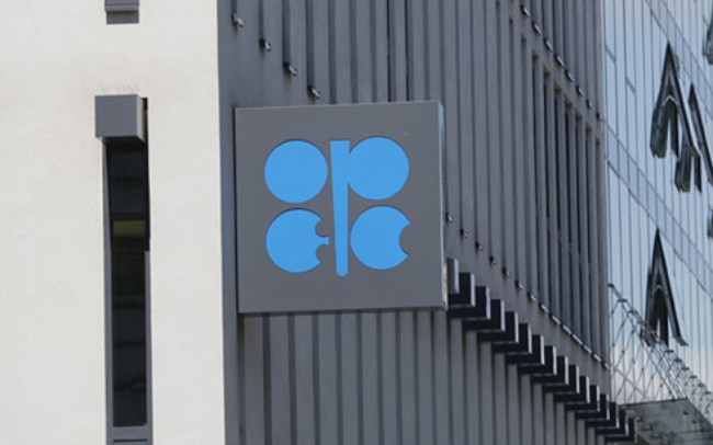 Giá dầu tăng do tín hiệu mới từ OPEC. Nguồn: Internet