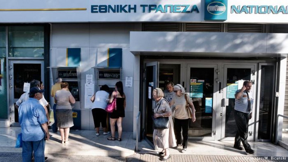 Sử dụng tiền mặt ở Hi Lạp ngày càng bị hạn chế. Ảnh minh họa. Nguồn: Internet