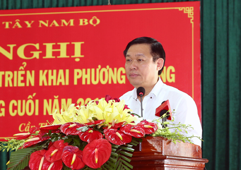 Phó Thủ tướng Chính phủ Vương Đình Huệ phát biểu tại hội nghị. Nguồn: Báo Chính phủ
