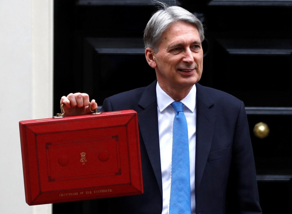 Bộ trưởng Tài chính Anh Philip Hammond trong buổi công bố báo cáo ngân sách mùa Thu, ngày 22/11. Nguồn: Reuters