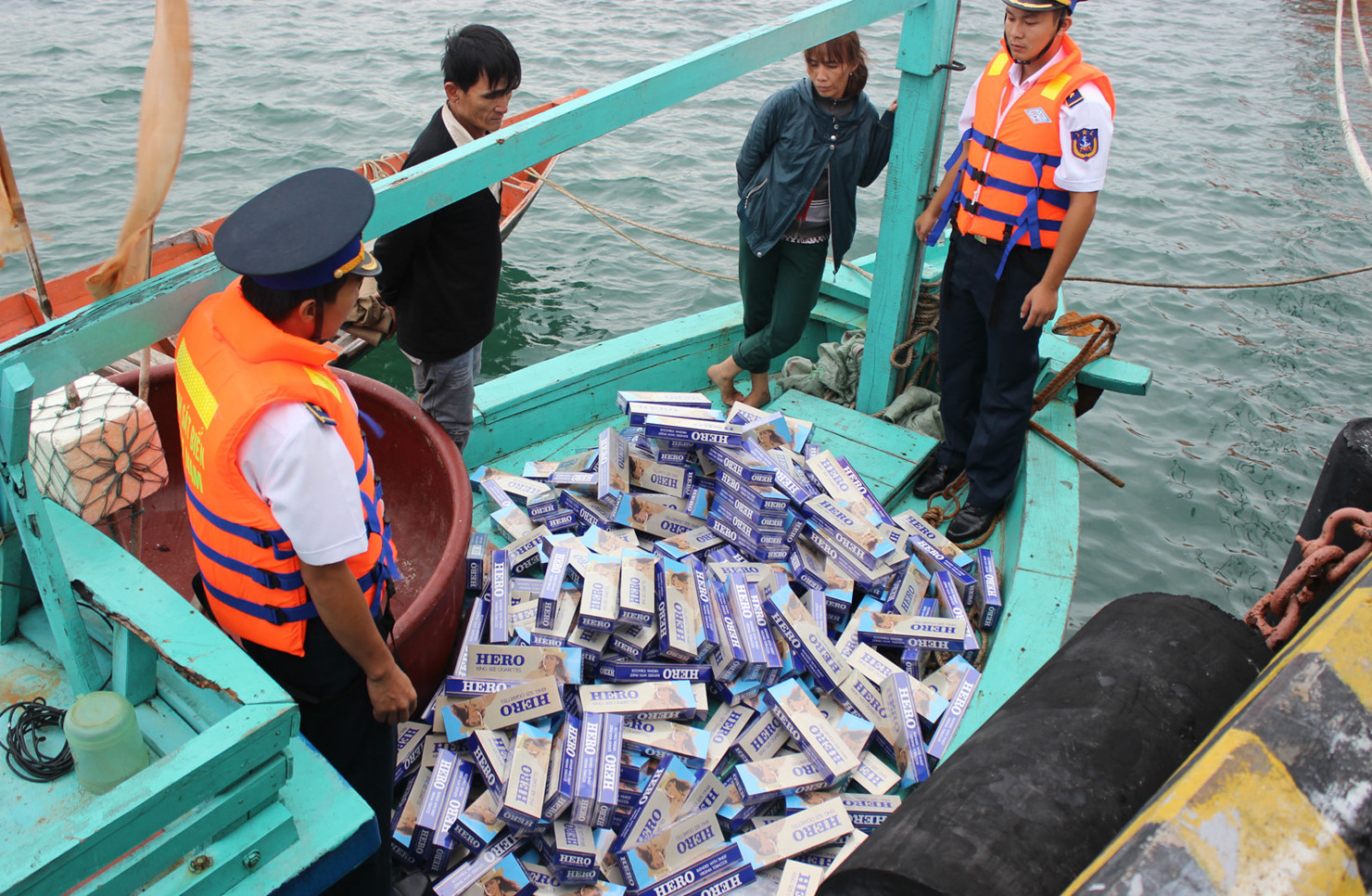 Lực lượng Cảnh sát biển đã phát hiện và xử lý nhiều vụ buôn lậu trên biển. Nguồn: Internet