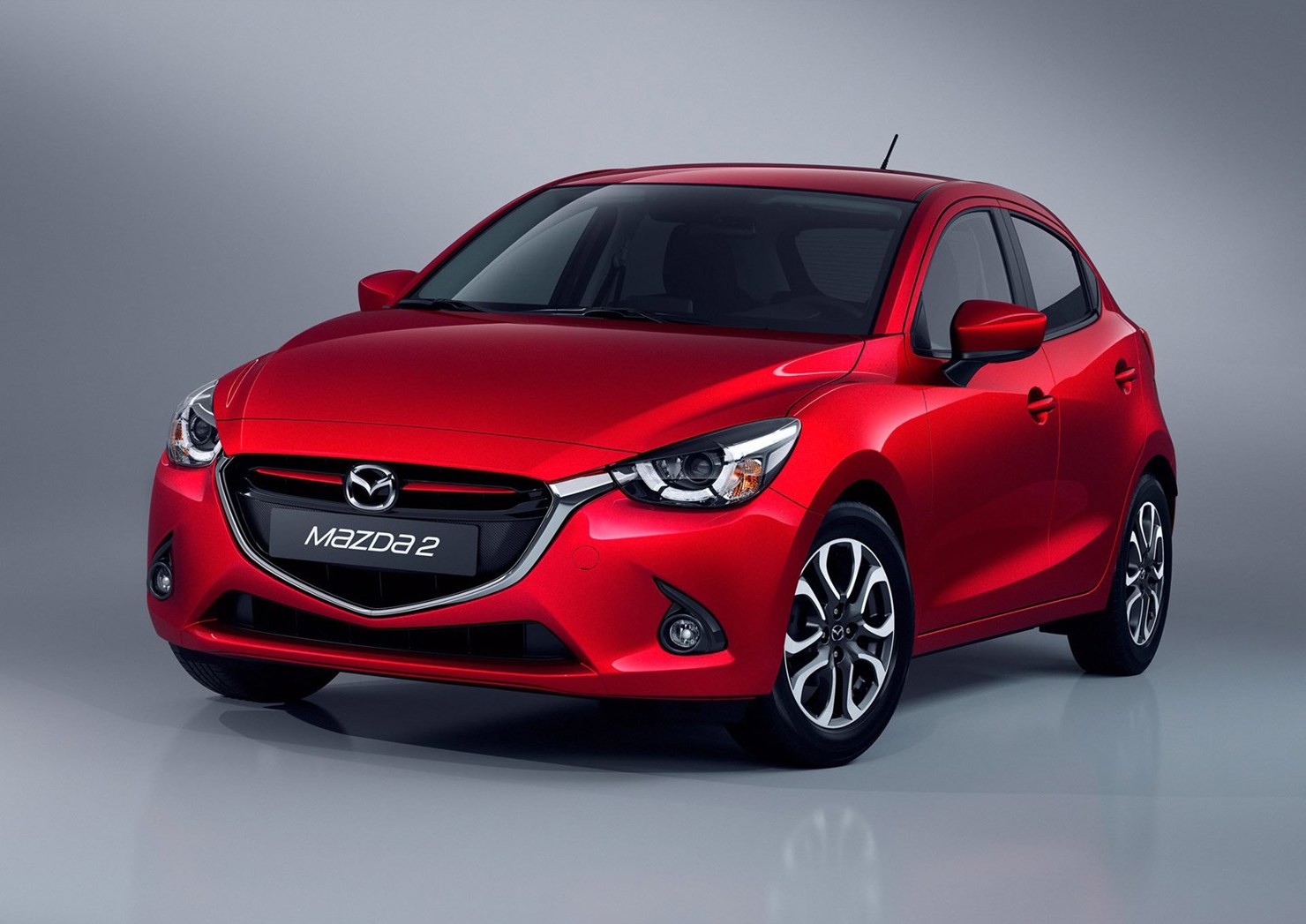 Cả 2 phiên bản của mẫu xe Mazda2 đều tăng 30 triệu đồng trong tháng. Nguồn: Internet