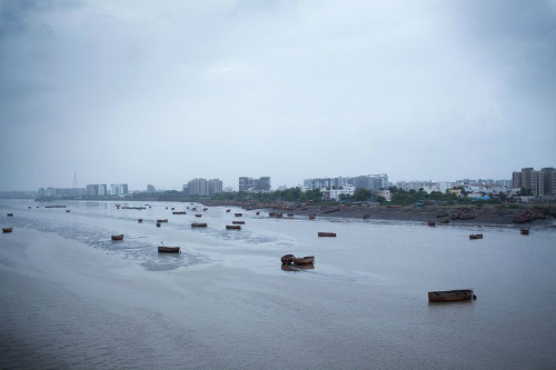 Surat (bangGujarat) là thành phố cảng biển, trung tâm kim cương và tâm chấn vụ lừa đảo tiền ảo và bắt cóc chấn động của Ấn Độ. Ảnh: Bloomberg