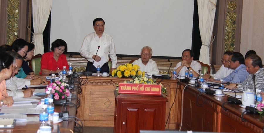 Bộ trưởng Đinh Tiến Dũng phát biểu tại buổi làm việc với lãnh đạo TP. Hồ Chí Minh. Nguồn: baohaiquan.vn