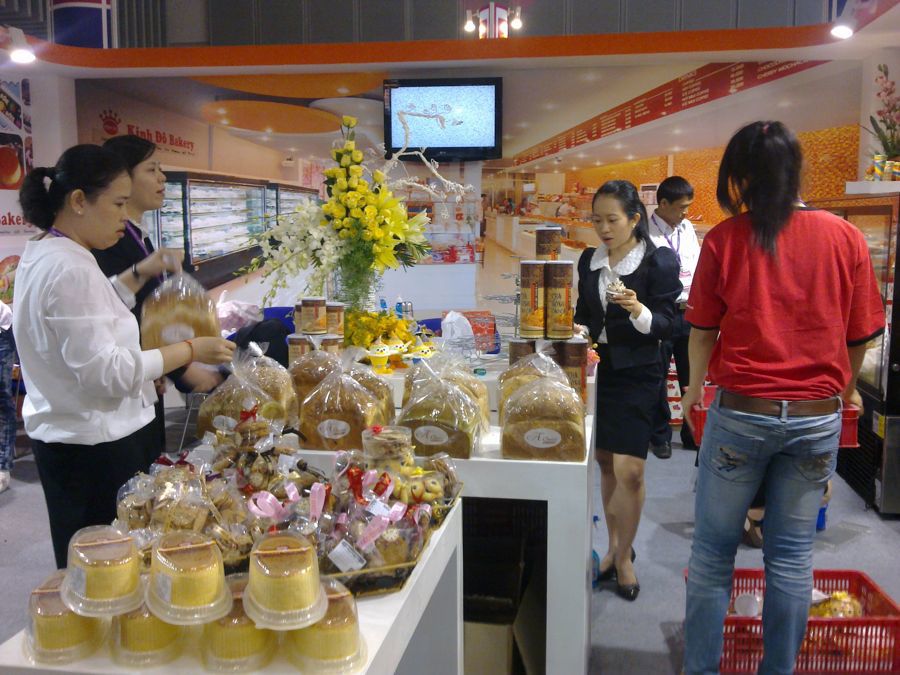 Doanh nghiệp tham gia triển lãm nhượng quyền thương mại tổ chức tại TP. Hồ Chí Minh năm 2013. Nguồn: tapchithue.com.vn