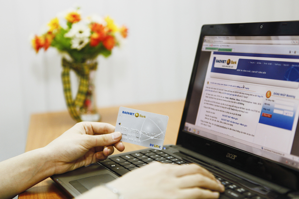 BAOVIET Bank đã tập trung phát triển các dịch vụ Ngân hàng điện tử với nhiều tiện ích. Nguồn: internet