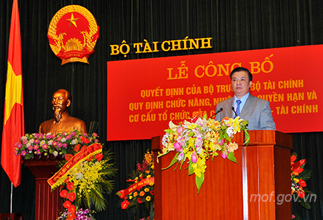 Bộ trưởng Đinh Tiến Dũng phát biểu chỉ đạo và giao nhiệm vụ cho Cục Kế hoạch - Tài chính. Nguồn: mof.gov.vn