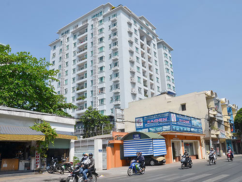Cao ốc Phú Nhuận, một trong những “chung cư cao cấp” ở TP. Hồ Chí Minh. Nguồn: nld.com.vn